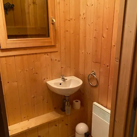 Chalet Coquelicot
