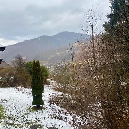 Coquelicot Alpstuga Saint-Jean-dʼAulps